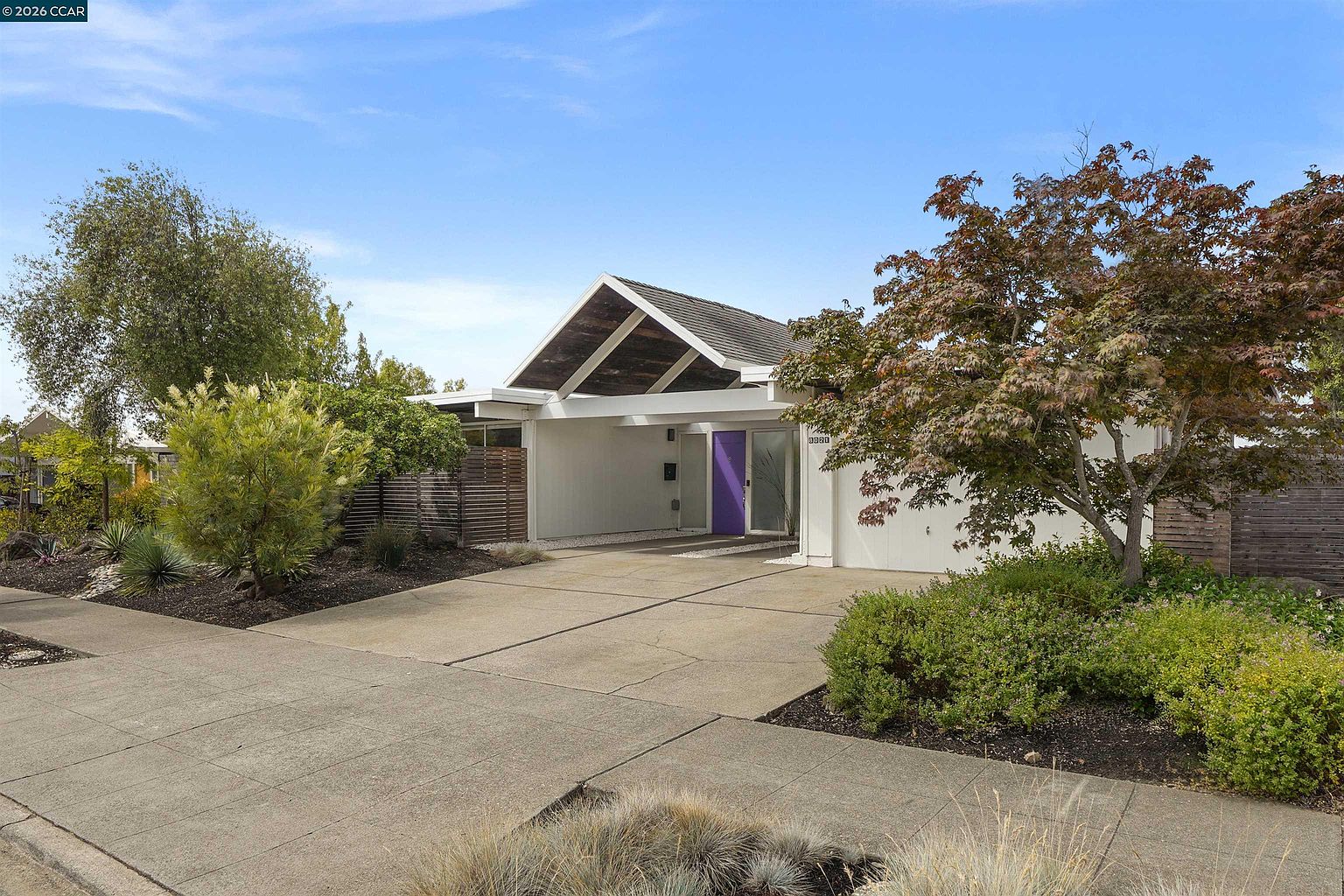 8021 Shay Dr photo 2