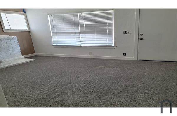 9515 Cherry St photo 2