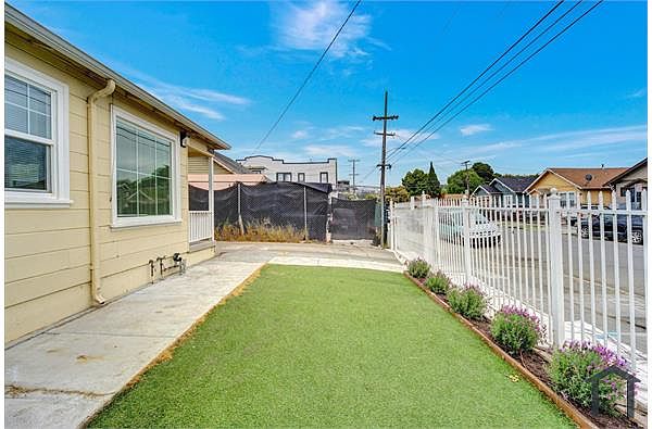 1823 96th Ave photo 3