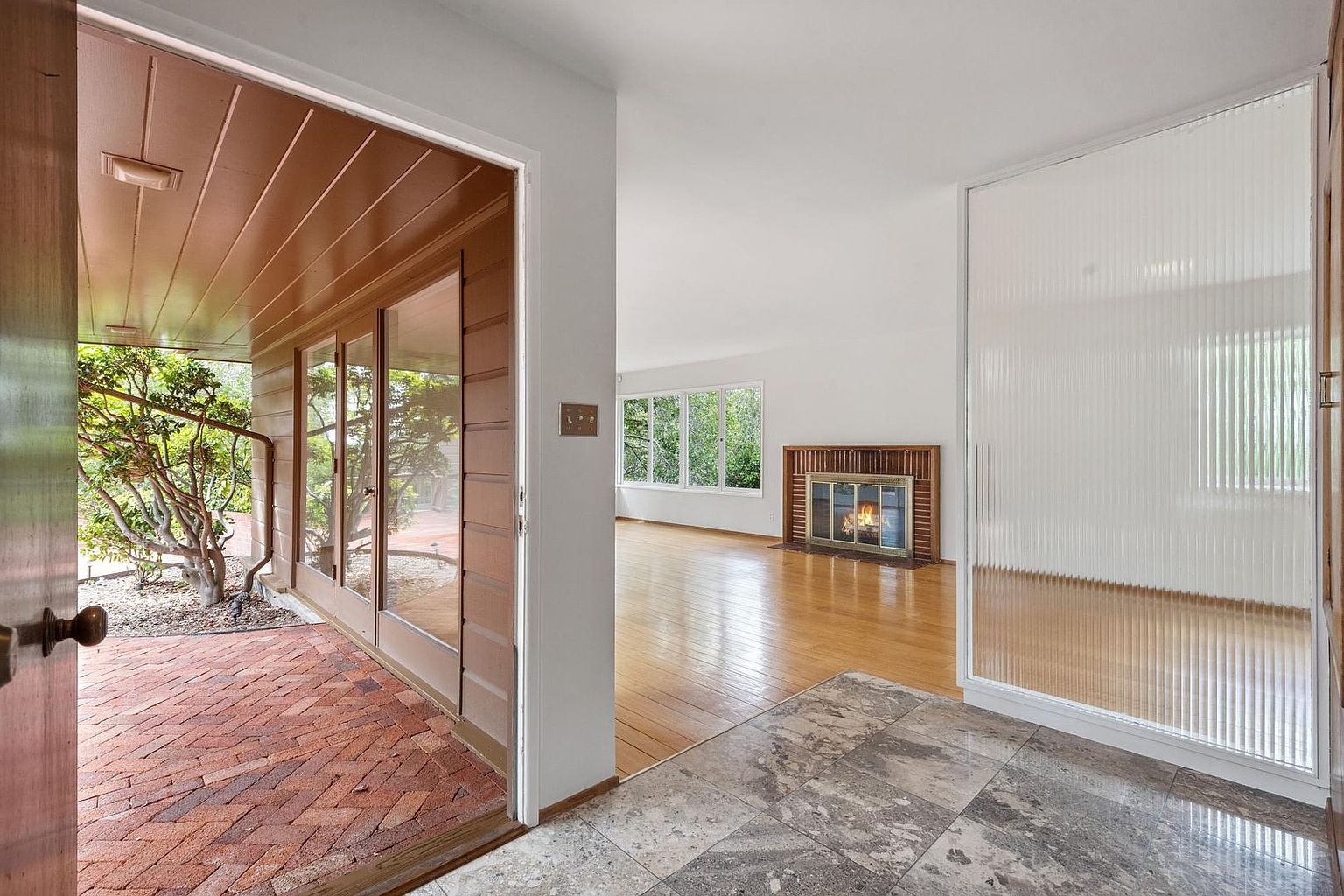 4BR/3BA Single Family House on Mcandrew Drive · Oakland photo 5