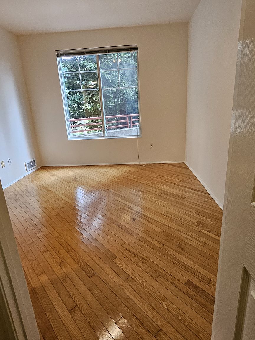 1BR/1BA Condo on Caldecott Ln · Oakland photo 3