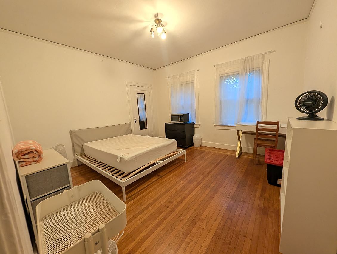 2547 Piedmont Ave photo 5