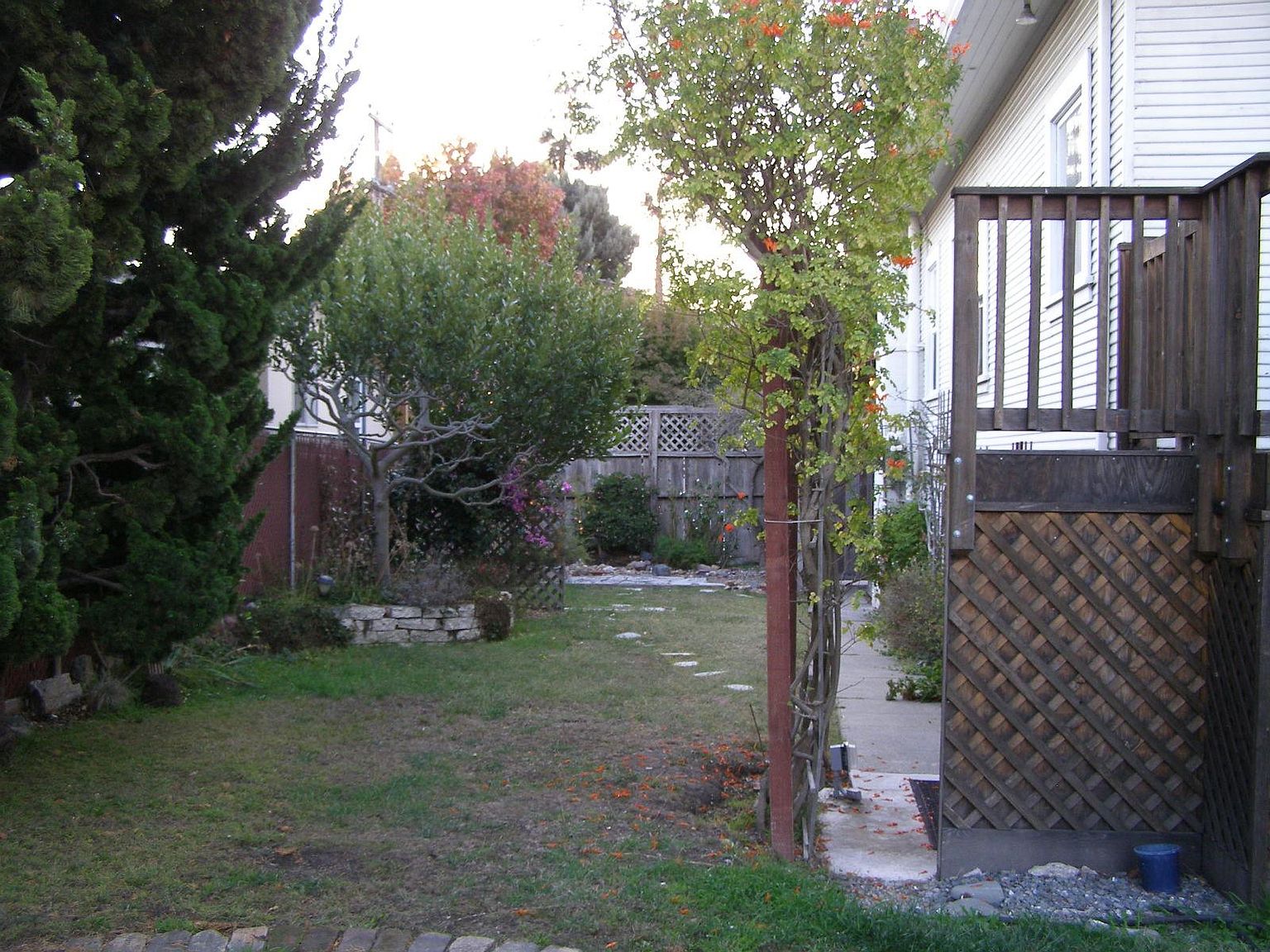 945 Kains Ave photo 5