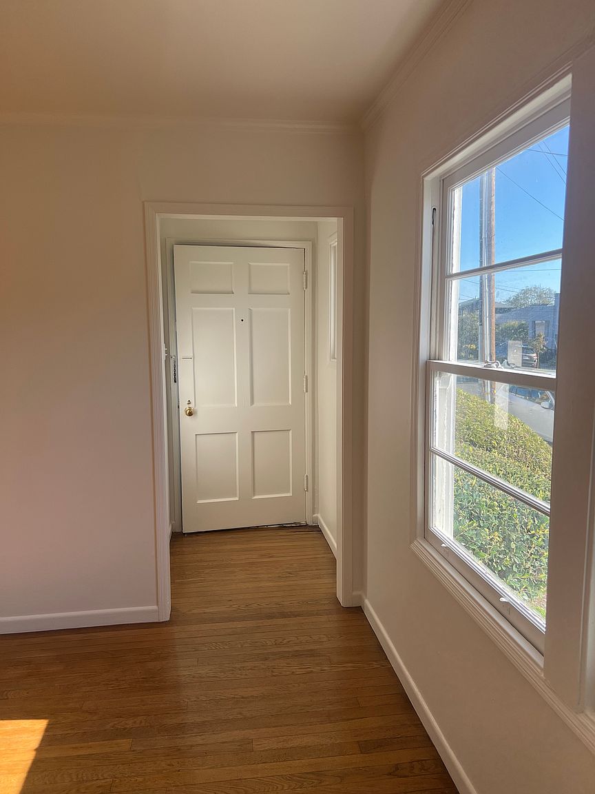 1BR/1BA Apartment on Jackson St · Albany photo 3