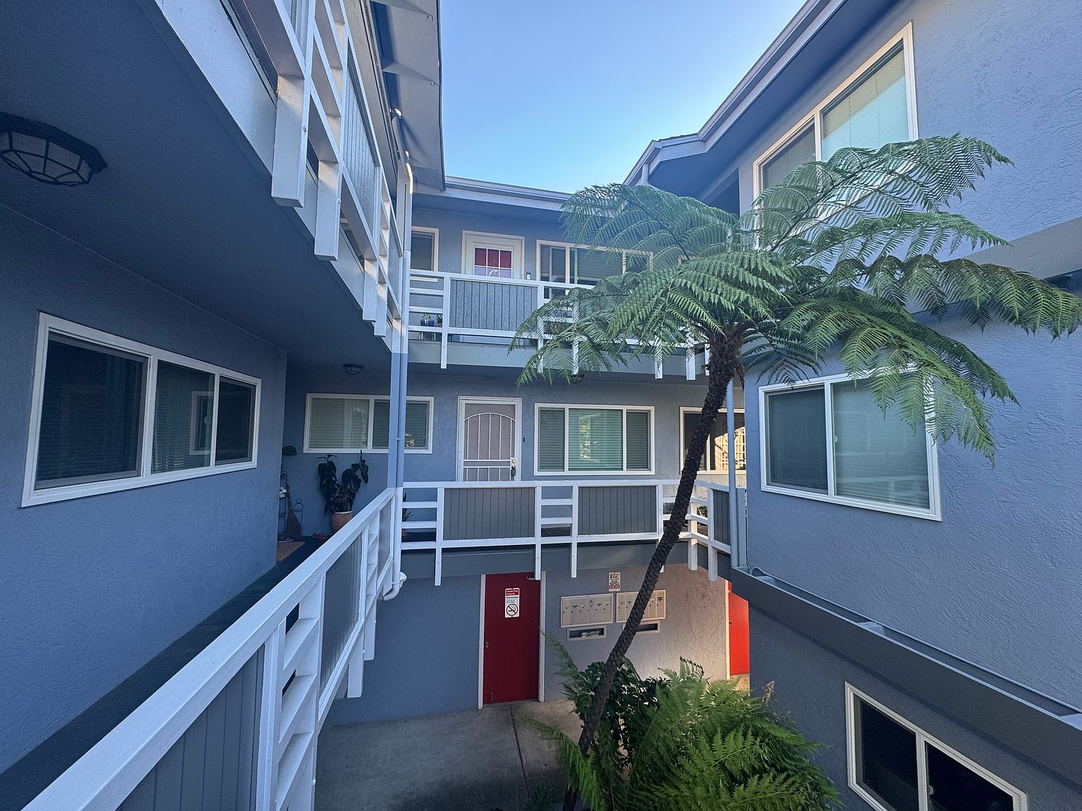 2BR/1BA Condo on Central Ave · Alameda photo 2