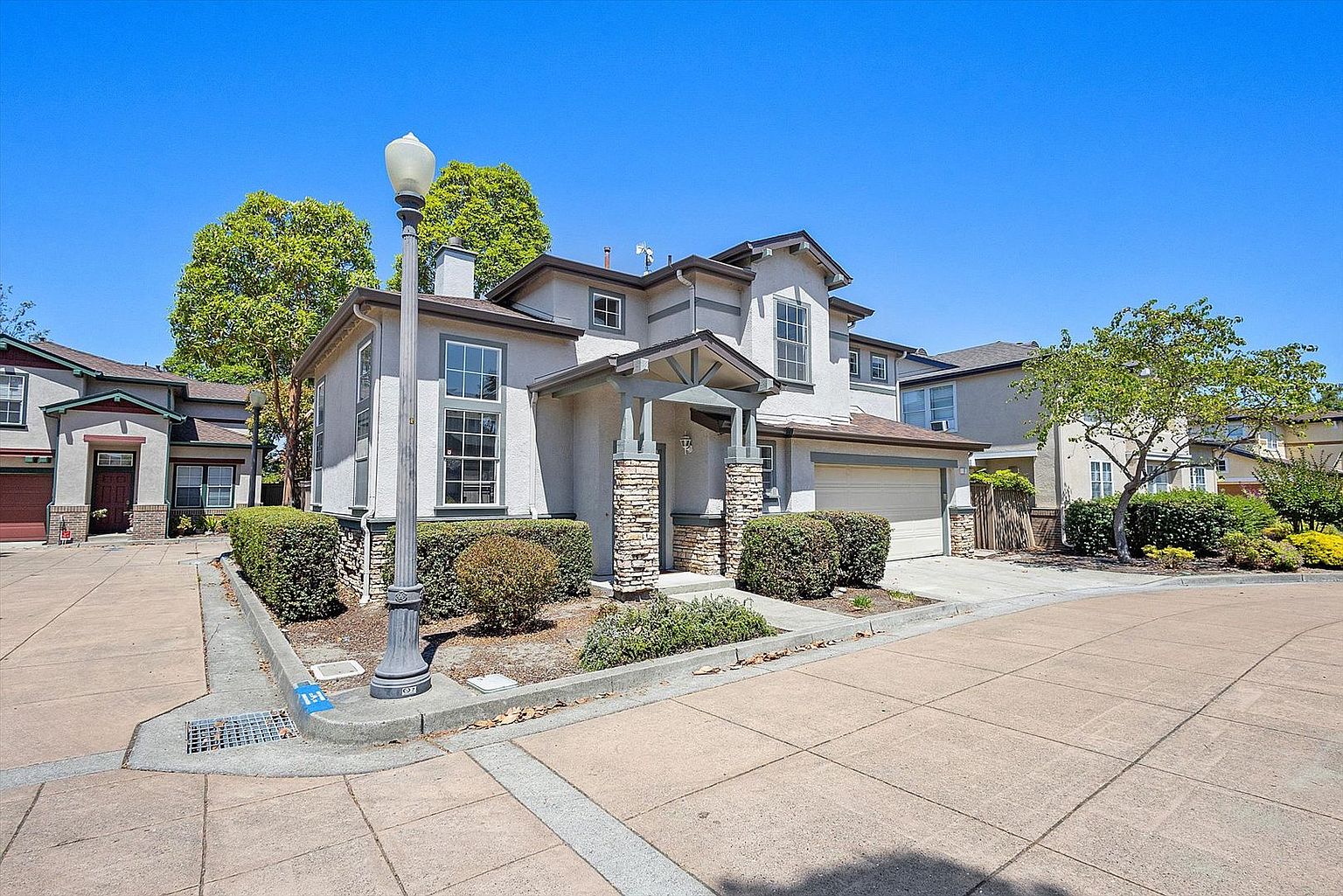 1 Challen Ct photo 4