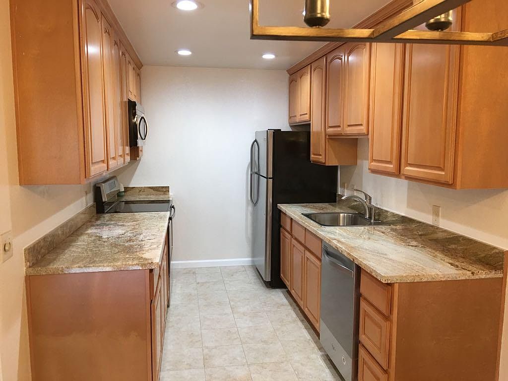 2077 Washington Avenue San Leandro, CA 94577 photo 4