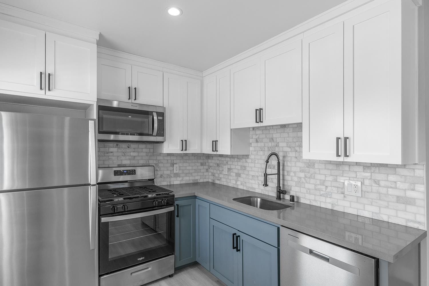 128 Bristol Blvd photo 3