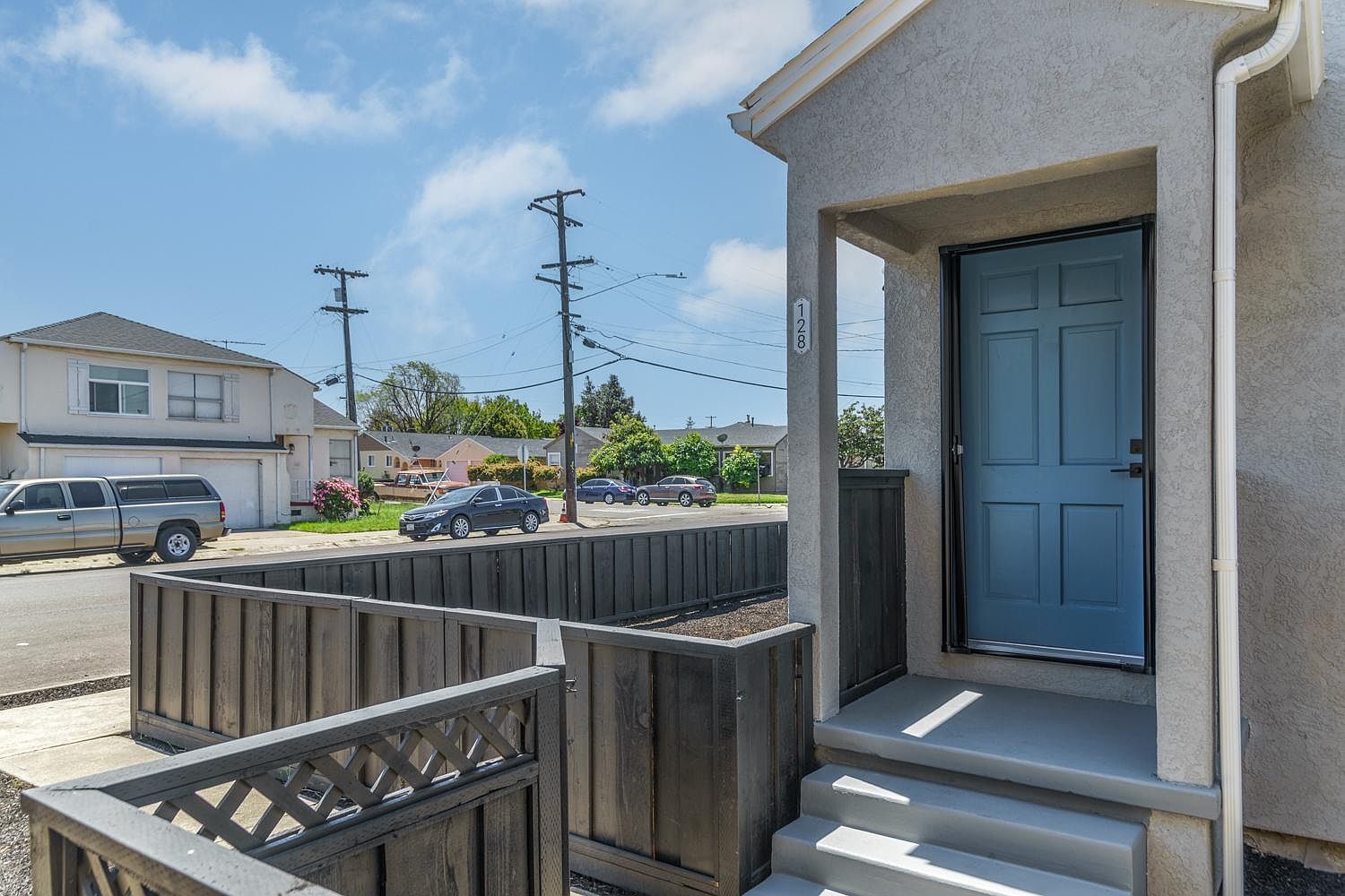 128 Bristol Blvd photo 2