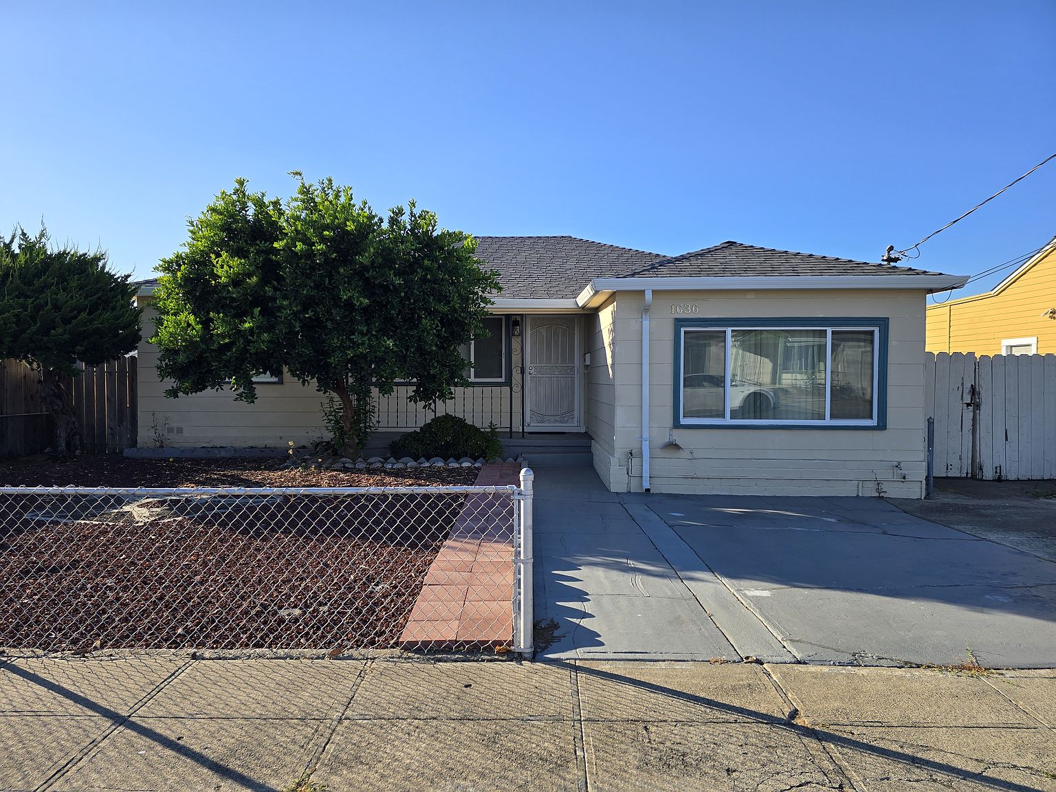 1BR/1BA Single Family House on Virginia St · San Leandro photo 2