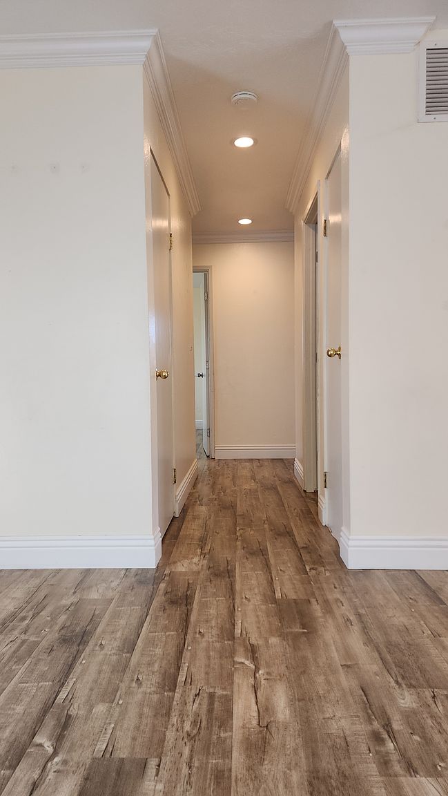 31402 Hugh Way photo 5