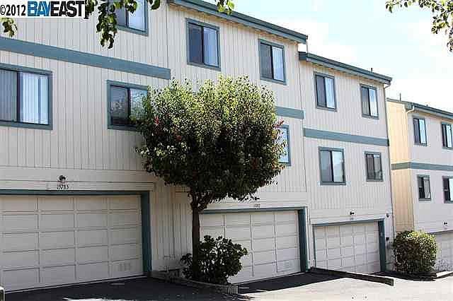 15783 Maubert Ave photo 4