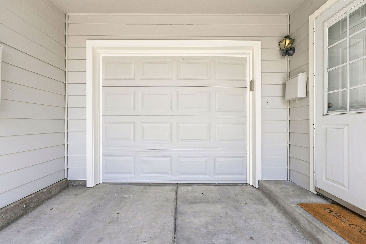 16516 Foothill Blvd photo 4