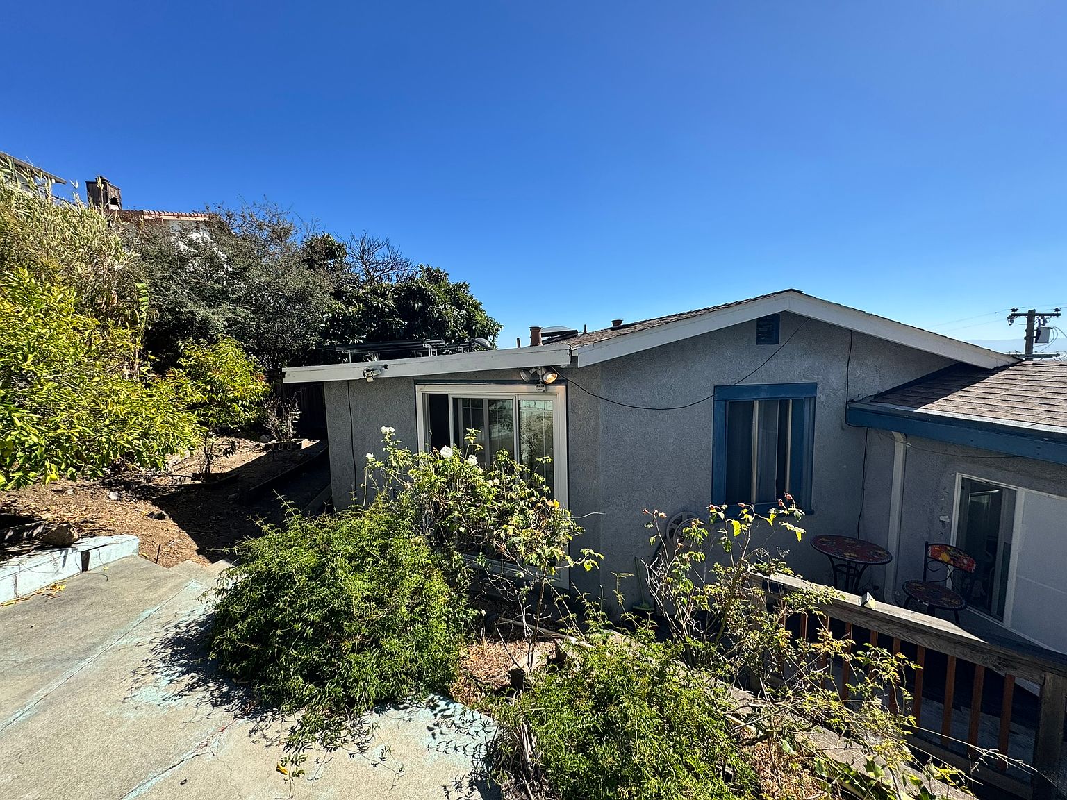 16700 Rolando Ave photo 2