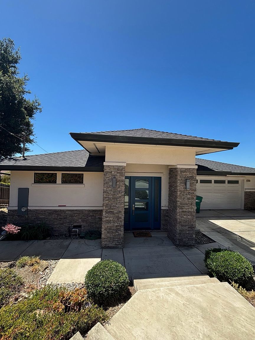 2761 Chronicle Ave photo 2
