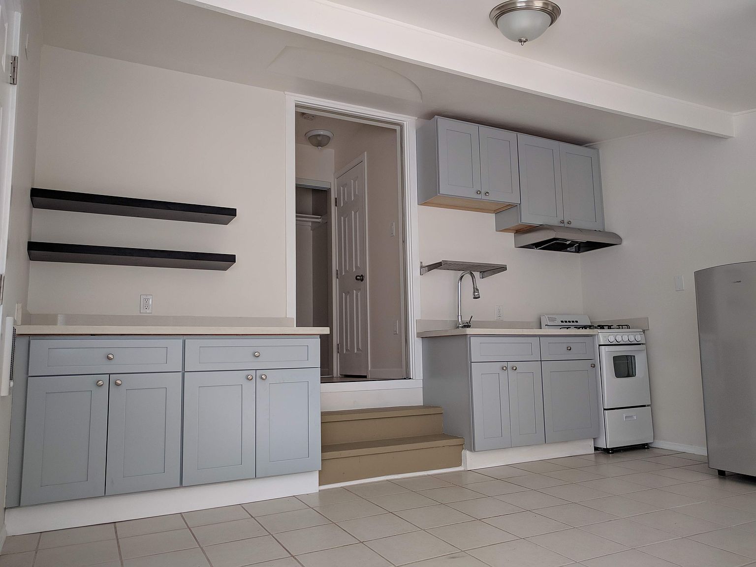 1BR/1BA In Law Adu on Lorena Ave · Hayward photo 2