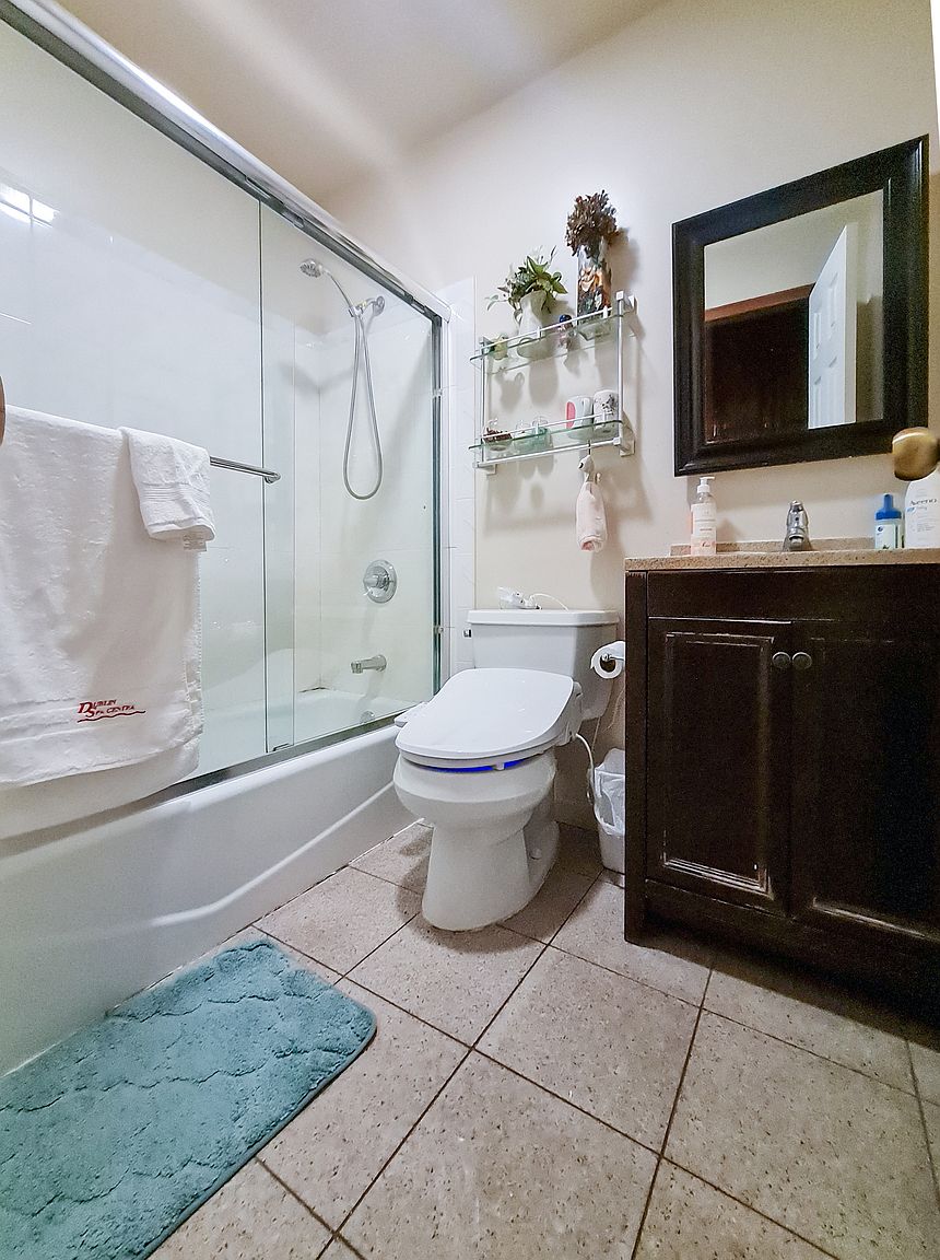 20236 Santa Maria Ave photo 5