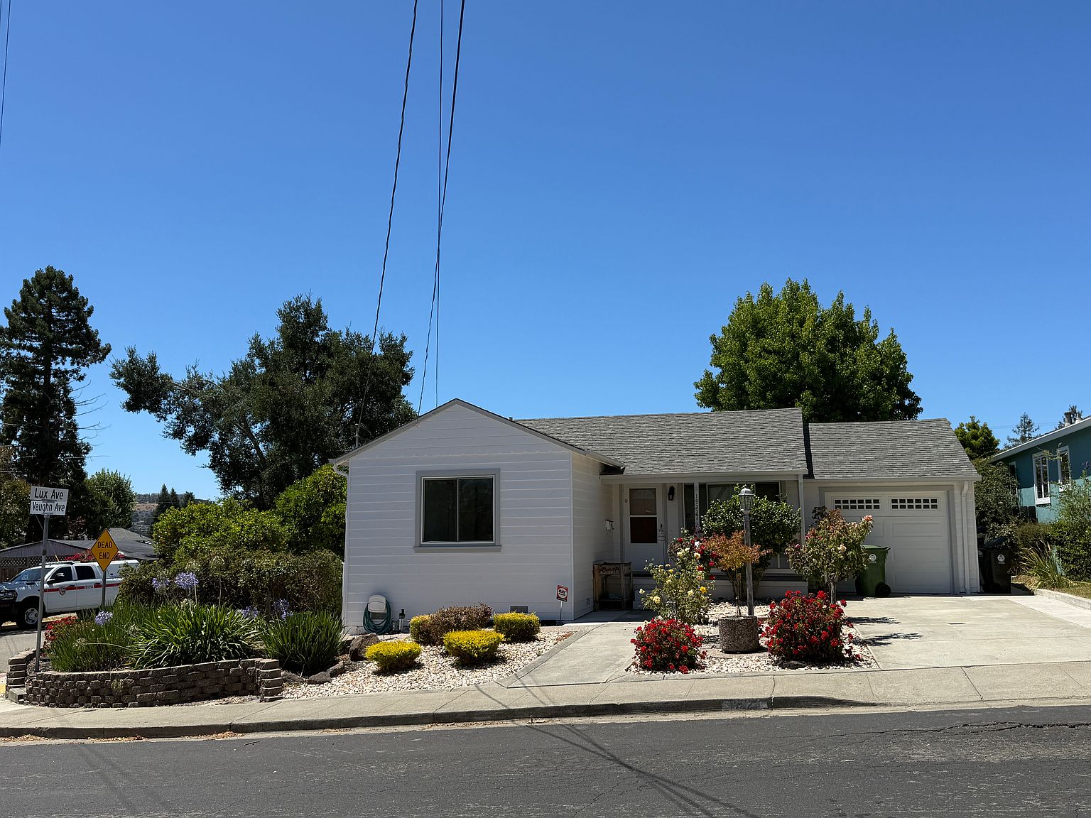 19227 Vaughn Ave photo 2