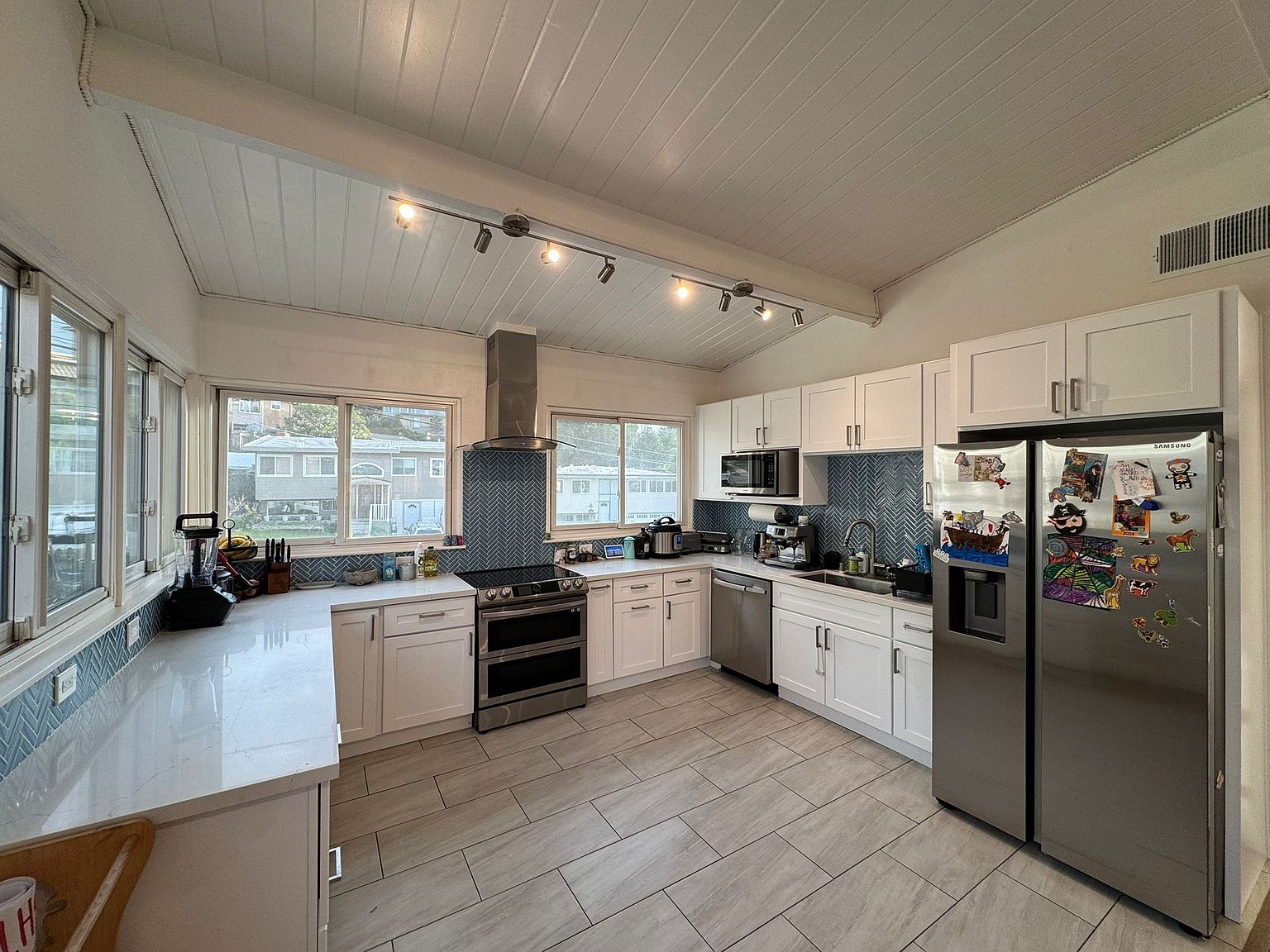 5022 Rahlves Dr photo 3