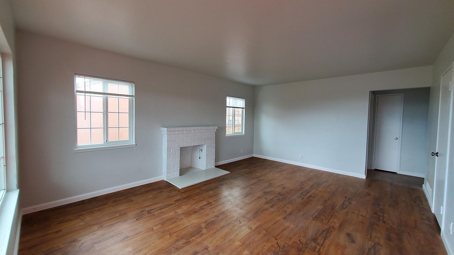 4826 Heyer Ave photo 3