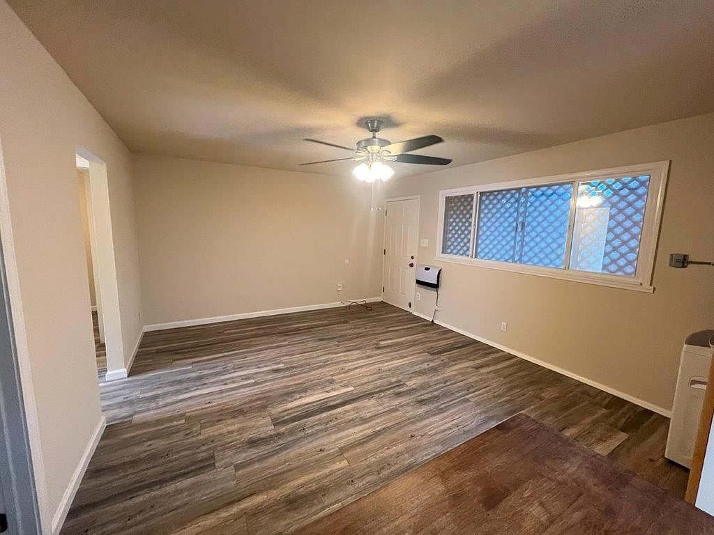 17440 Almond Rd photo 2