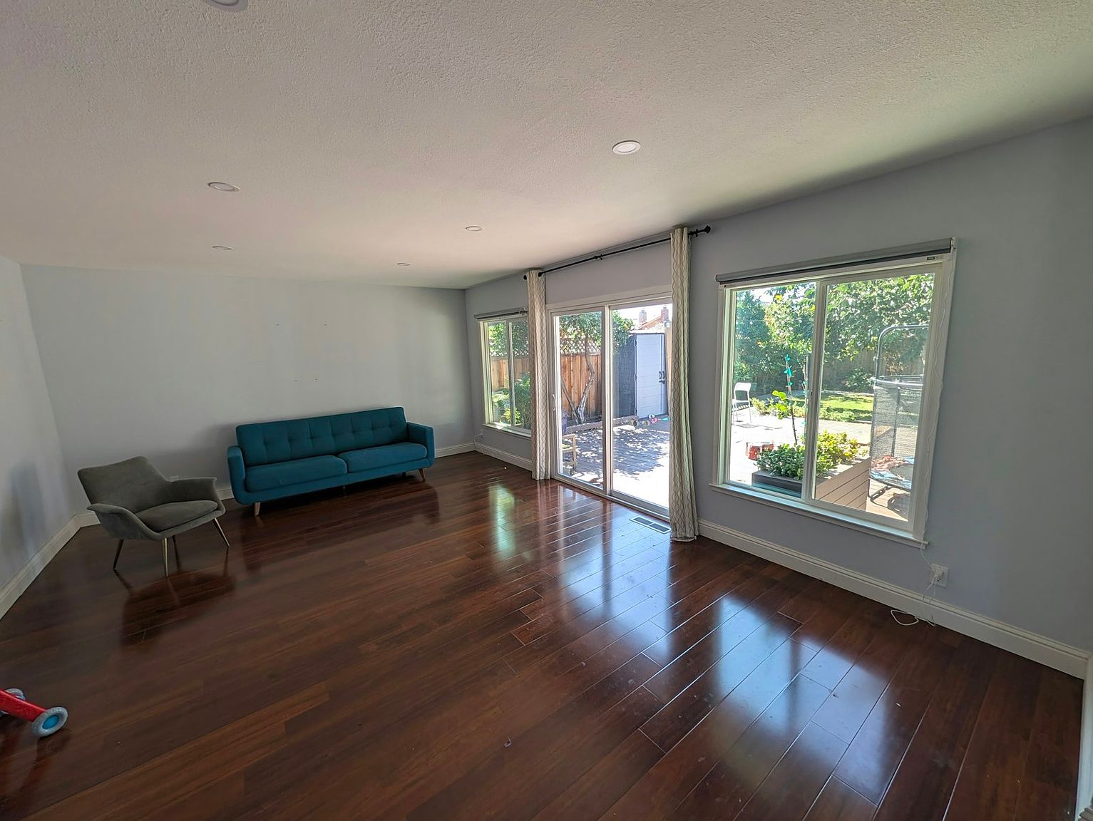 2275 Gem Ave photo 3