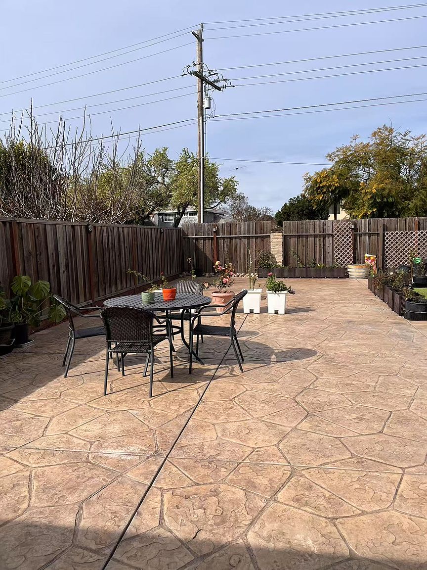 2903 Daisy St photo 2