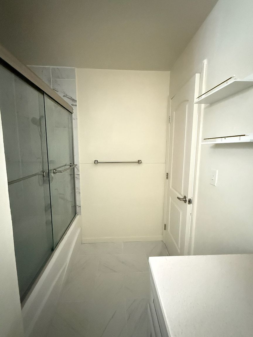 7873 Peachtree Ave photo 2