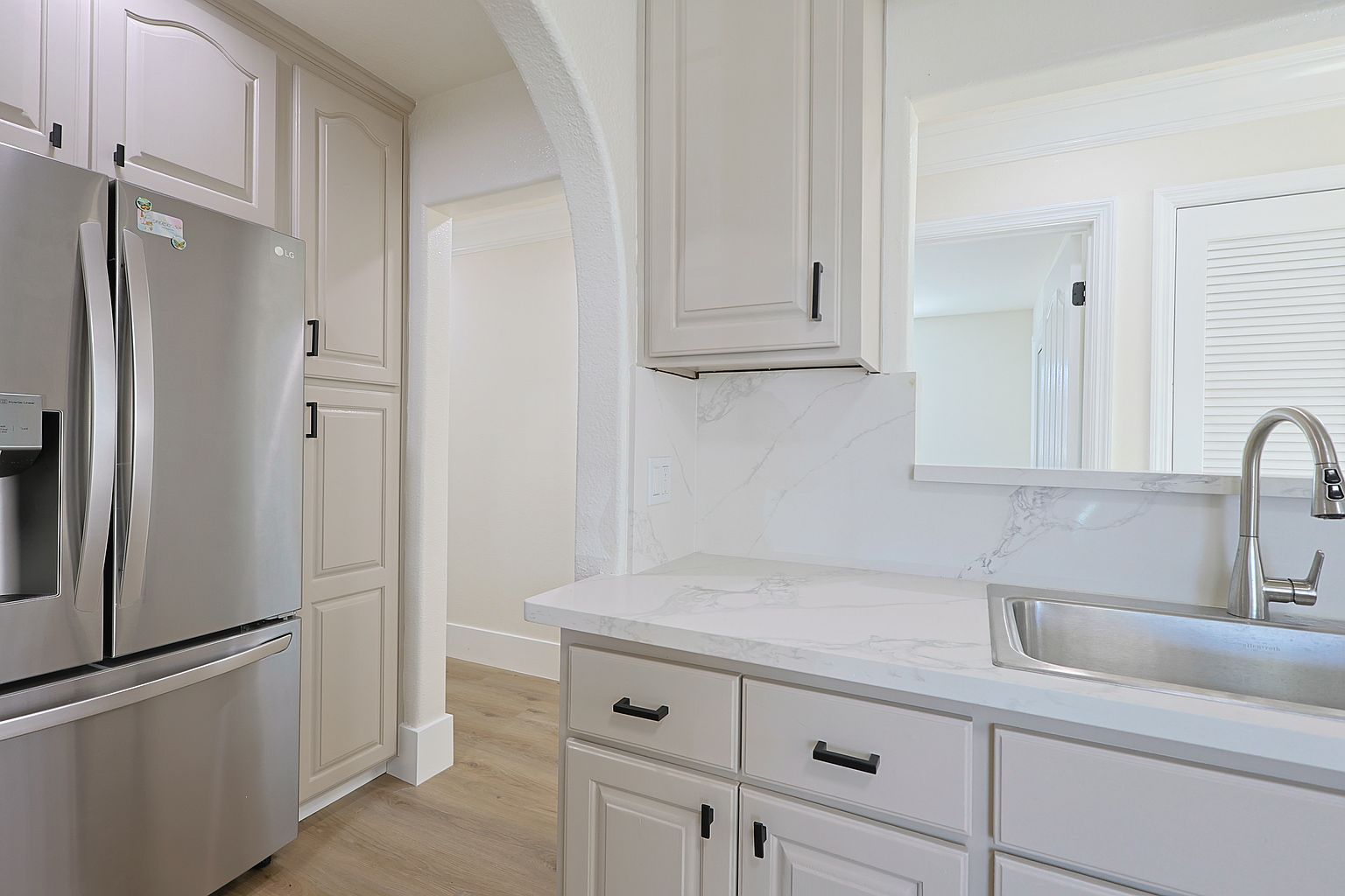 36057 Dalewood Dr photo 2