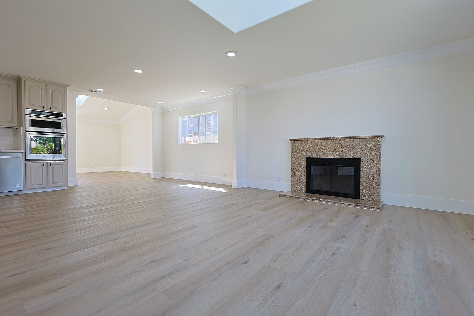 36057 Dalewood Dr photo 3