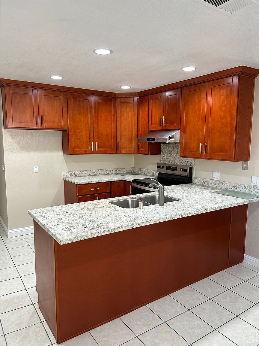 5799 Saint Paul Dr photo 2