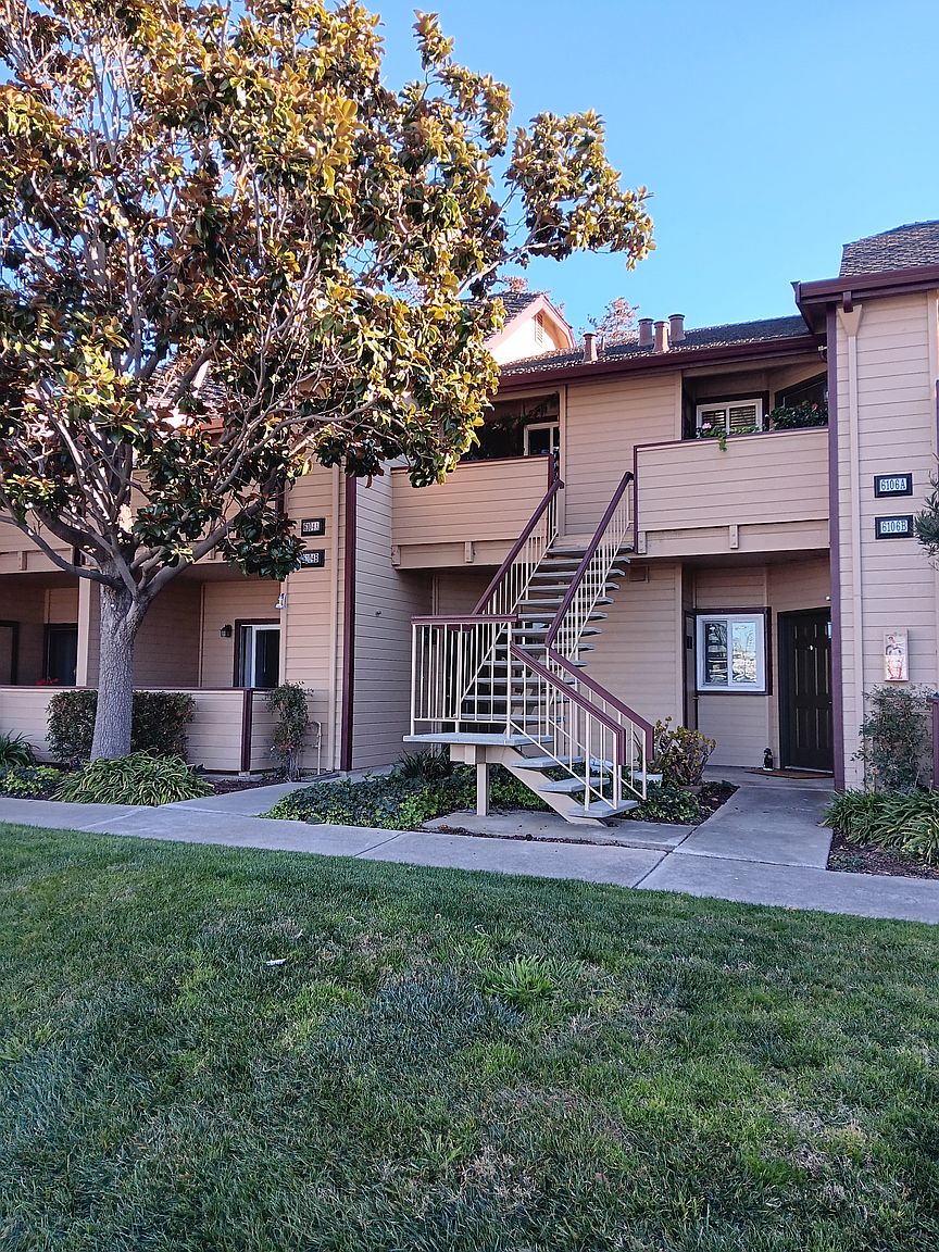 Modern 2br/2ba Condo In Newark – Prime Location &amp; Upgraded Features! photo 4