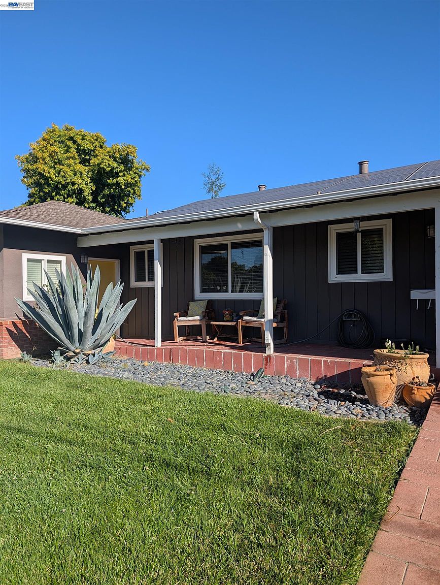 4017 Silver St photo 3