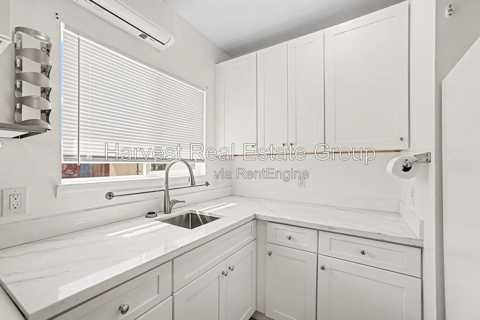 3663 Madeira Way photo 4