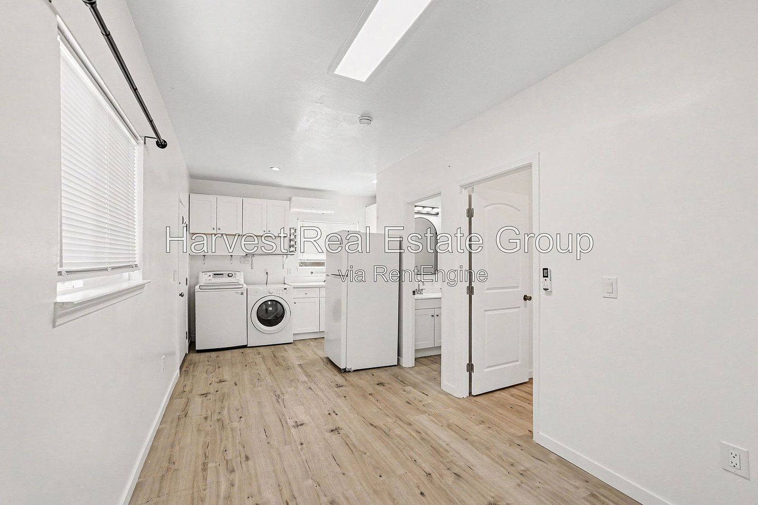 3663 Madeira Way photo 2
