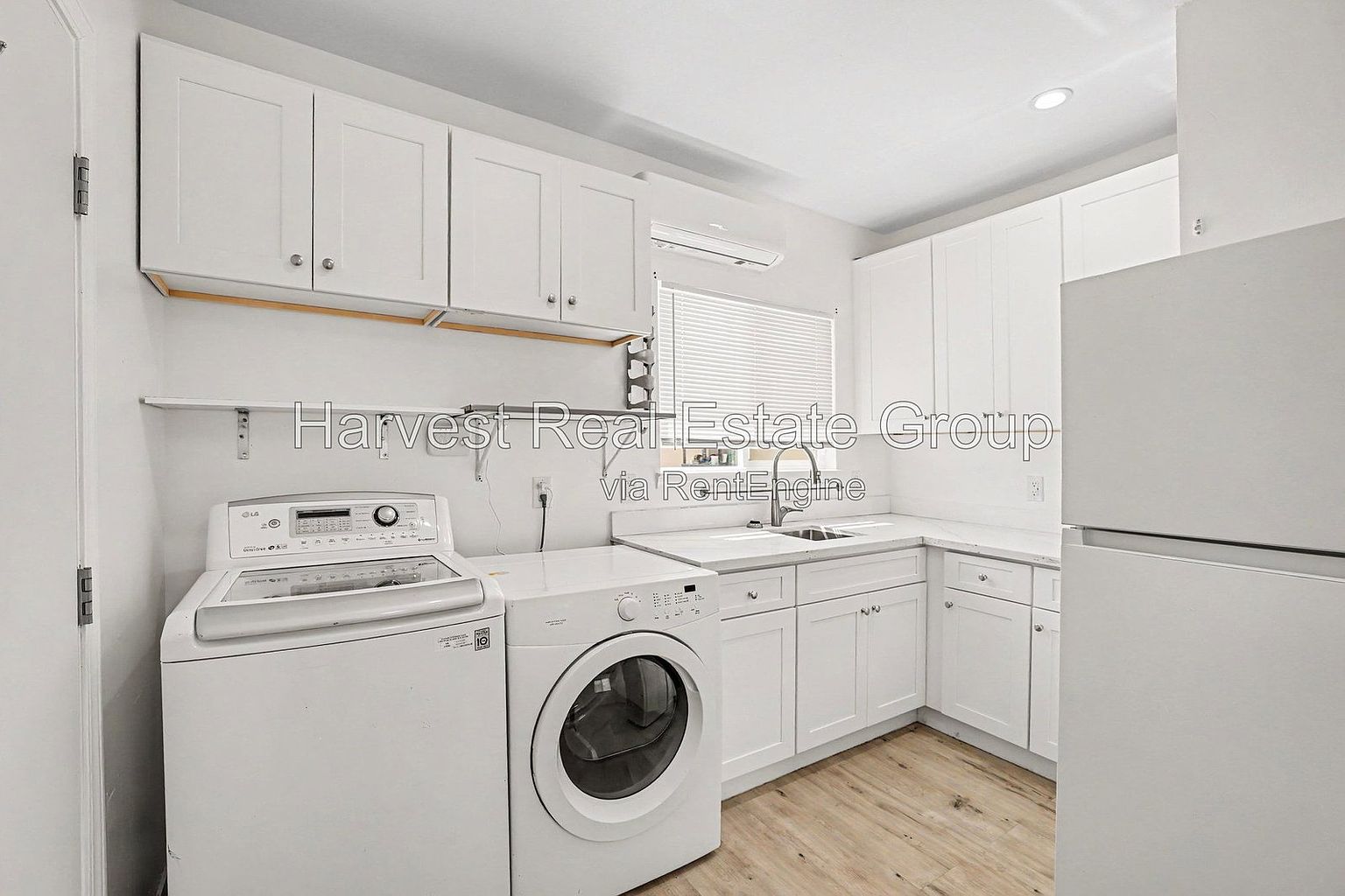 3663 Madeira Way photo 5