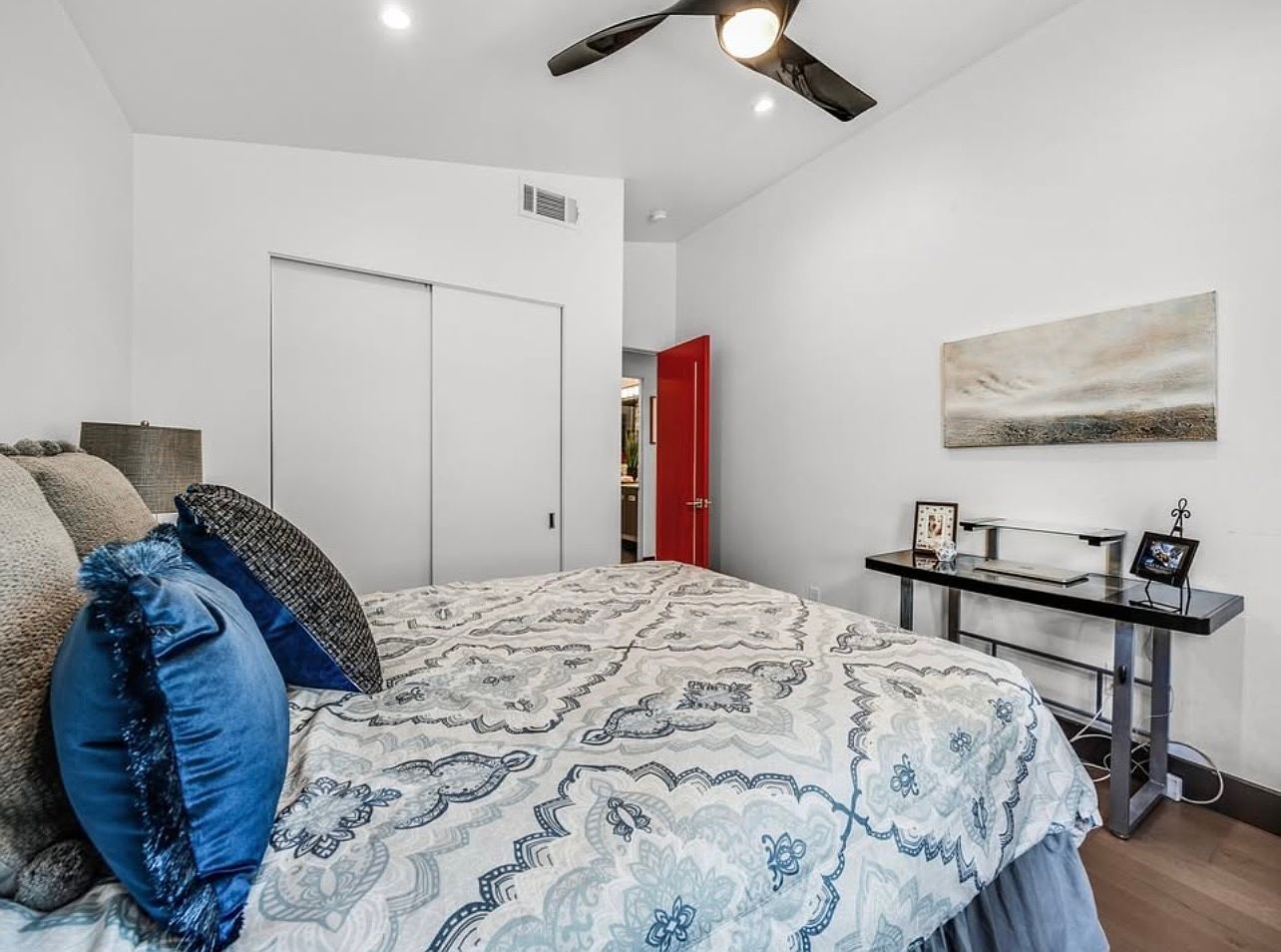 765 Orion Way photo 2