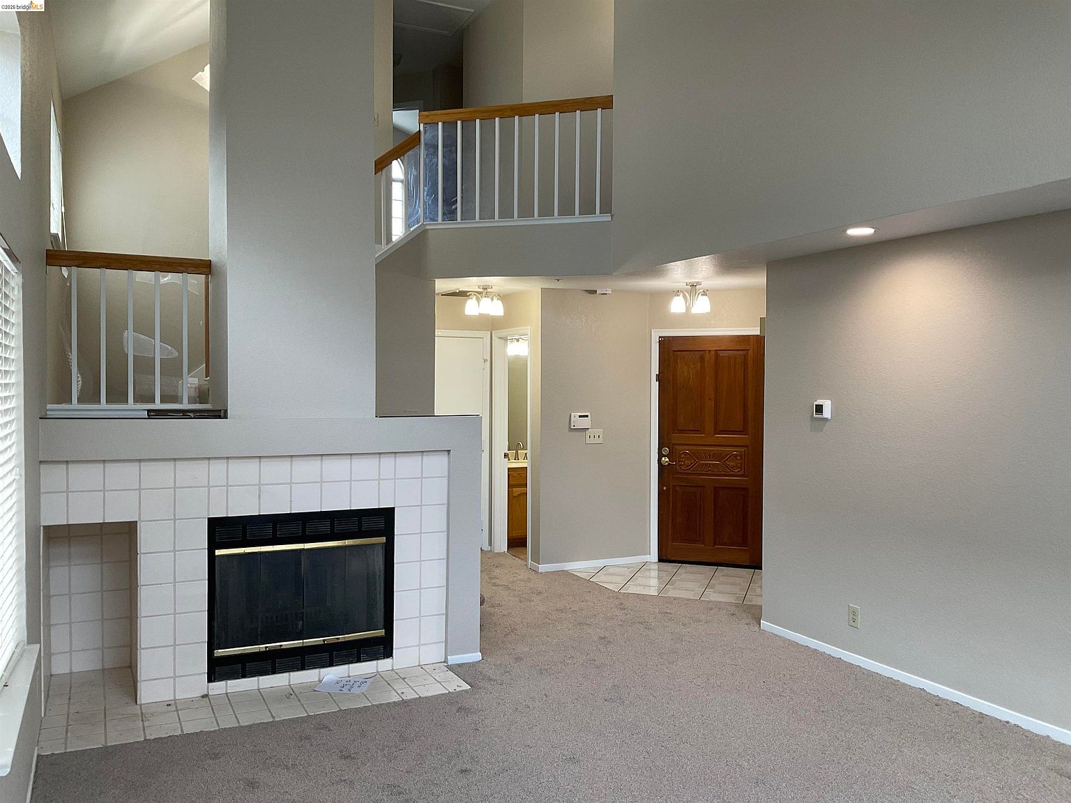 1020 Bellflower St photo 4