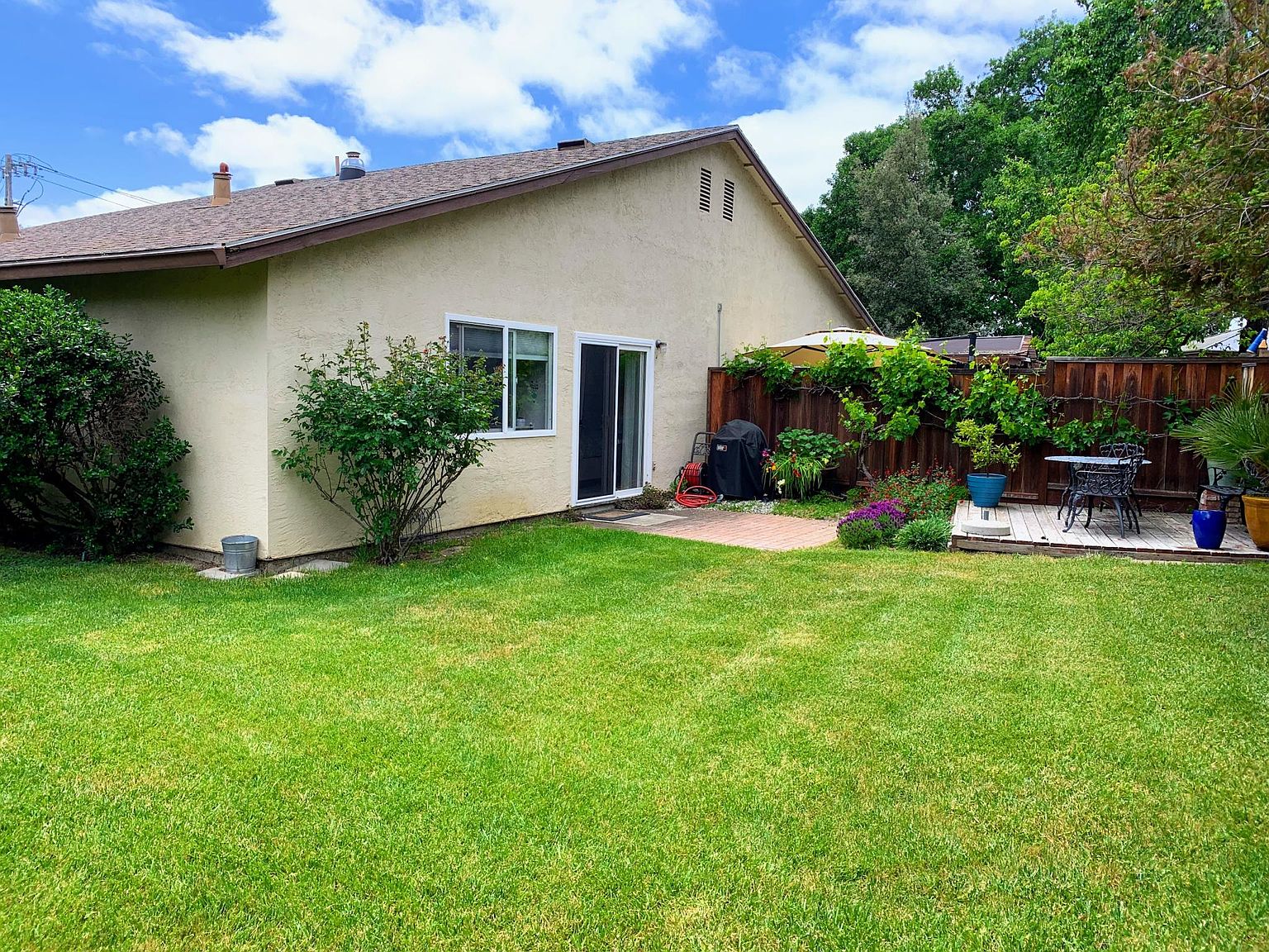5490 Scenic Ave photo 2