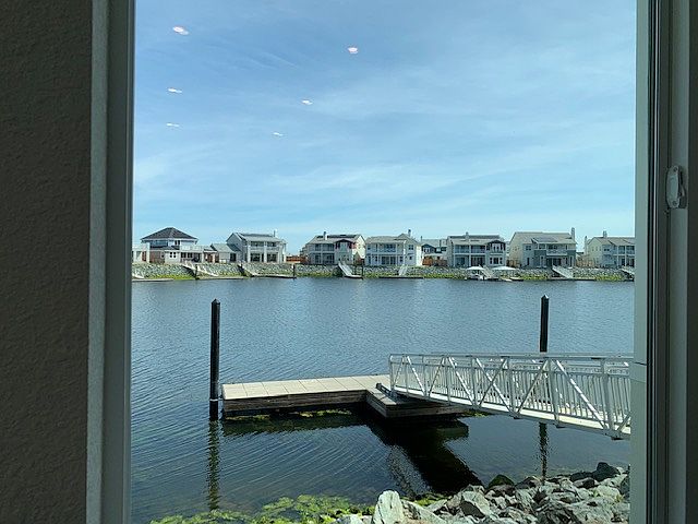 259 Waterside Pl photo 4