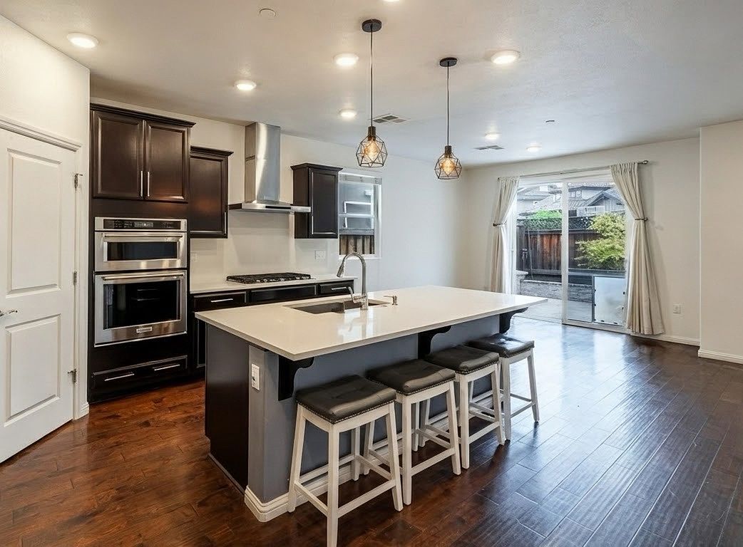 974 Princess Way photo 3