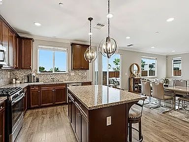 98 Driftwood Cir photo 4