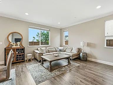 98 Driftwood Cir photo 5