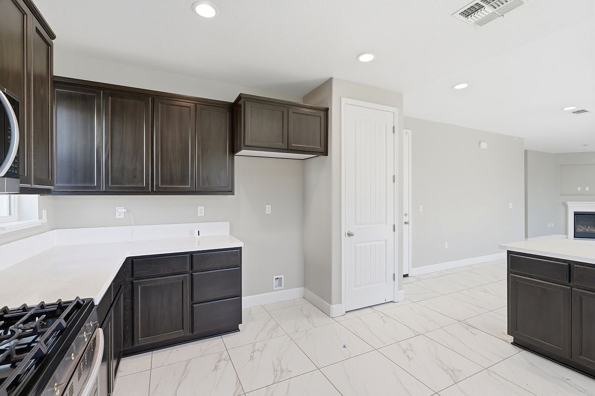 453 Diamond Peak Ln OAKLEY, CA 94561 photo 4