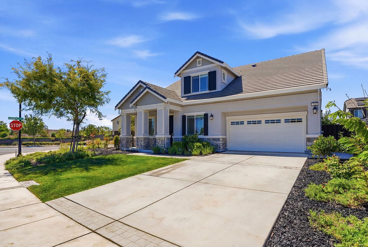 453 Diamond Peak Ln OAKLEY, CA 94561