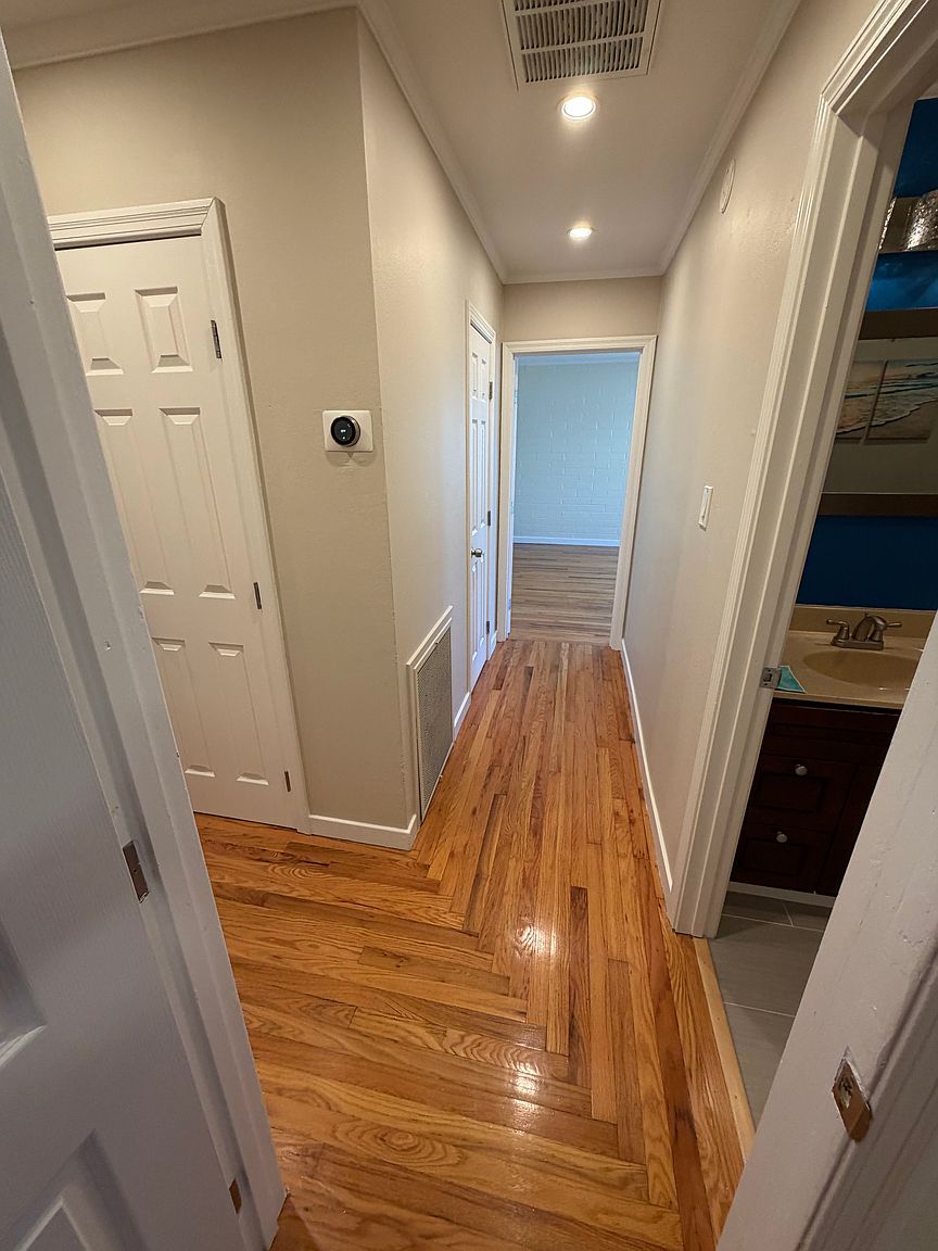 21305 Ocean View Dr photo 5