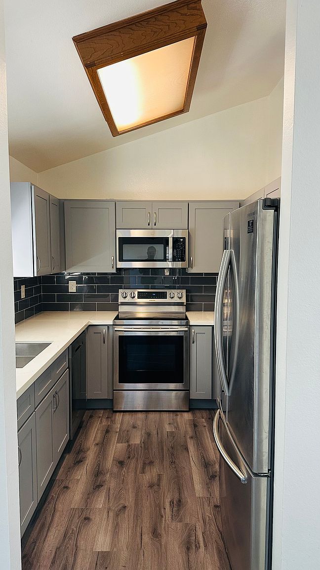 23460 Lakeridge Ave Hayward, CA 94541 photo 3