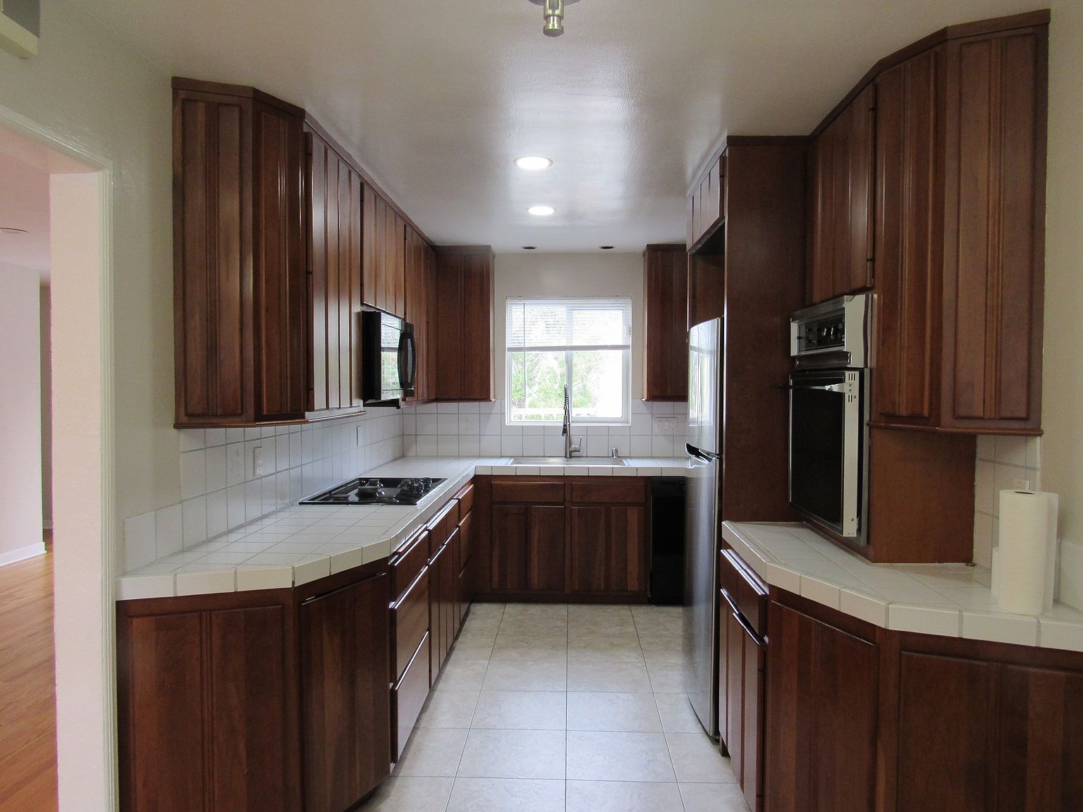 24139 Zorro Ct photo 5
