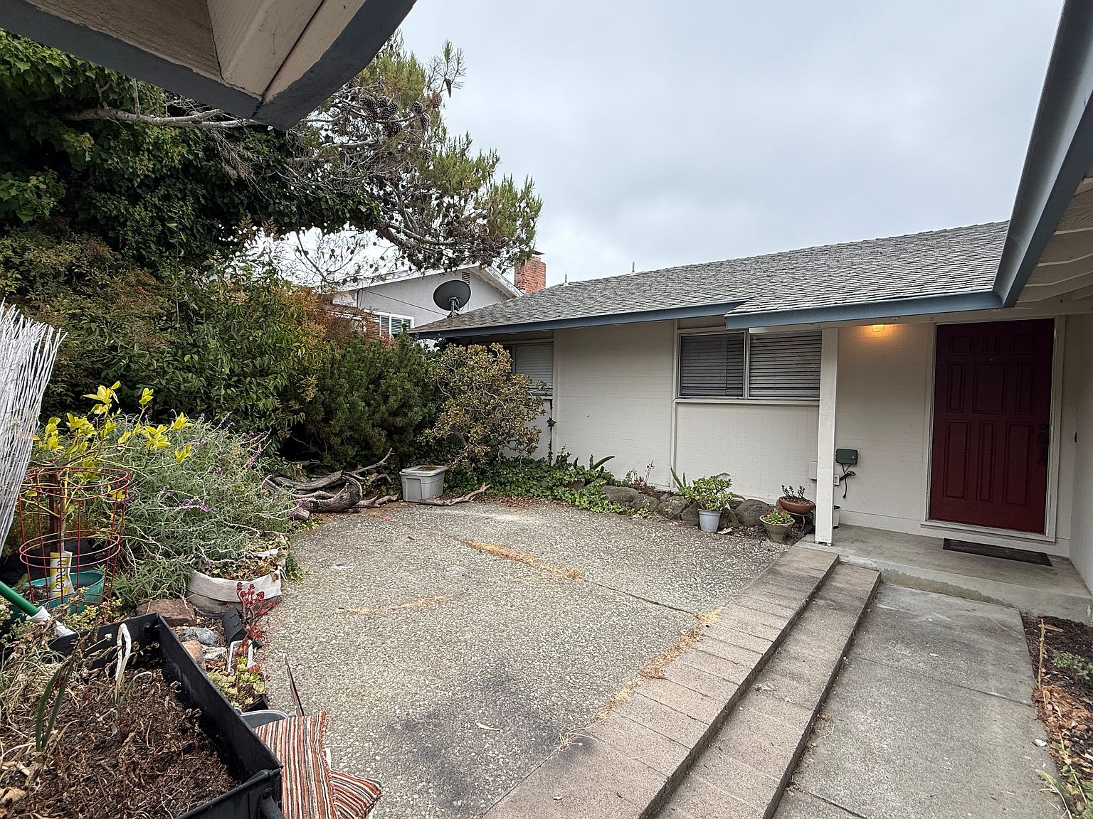 2027 Nina Ct photo 2