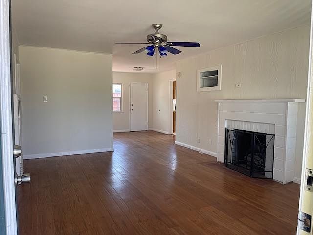 20758 Gribben Ave photo 3